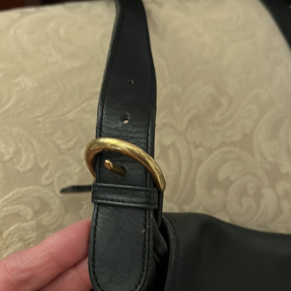 Vintaged Coach leather purse, great used condition - Picture 5 of 5